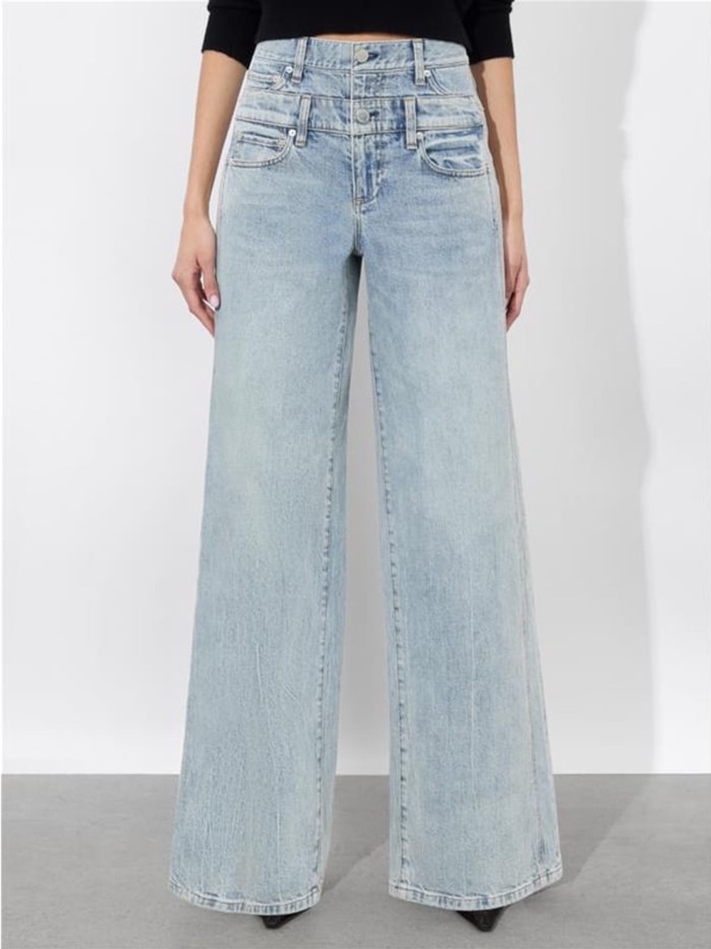 Alice + Olivia COOL DOUBLE WAISTBAND JEAN Size 27 in Excellent condition.